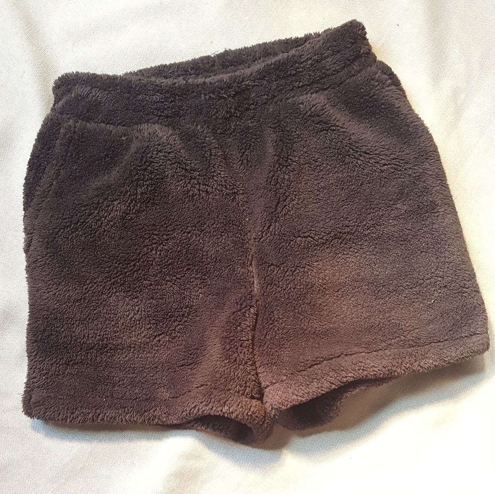 Apparis faux fur shorts